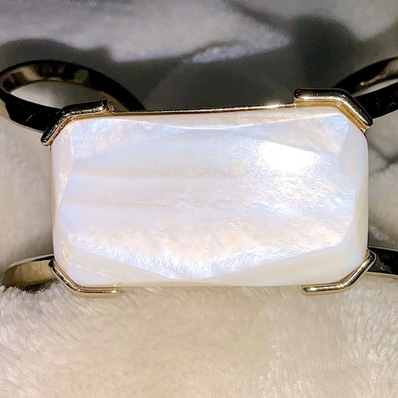 Goldtone Hammered Open Cuff Bangle Bracelet with MOP Center Accent - Picture 4 of 8